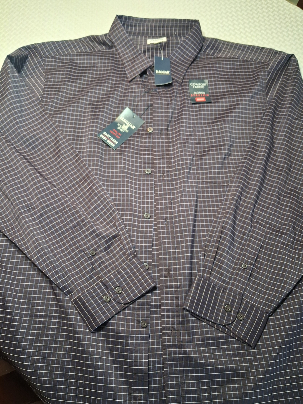 Haggar Men's Italian Plum Windowpane Dress Shirt with White Grid
